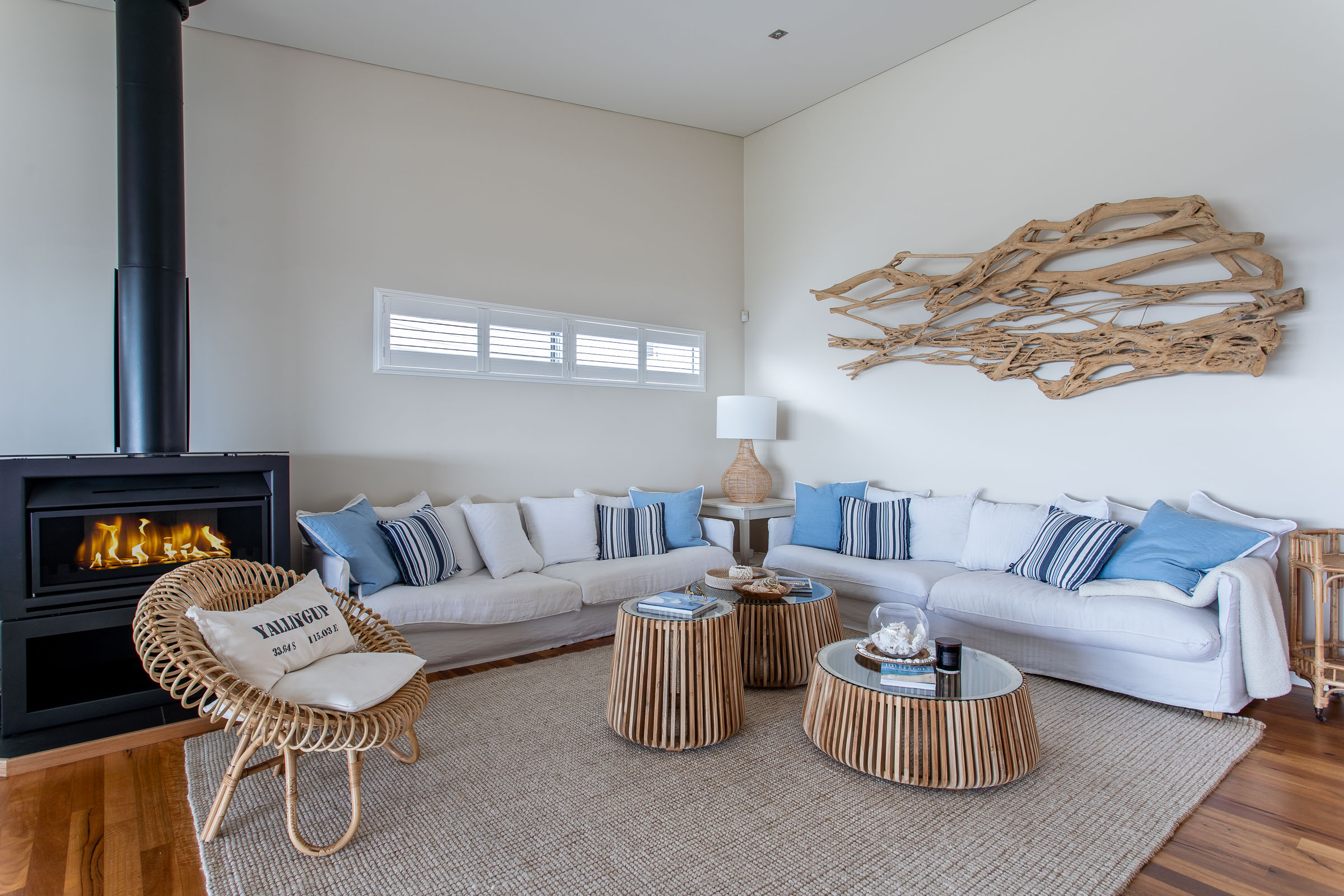 Main living room, mid-level